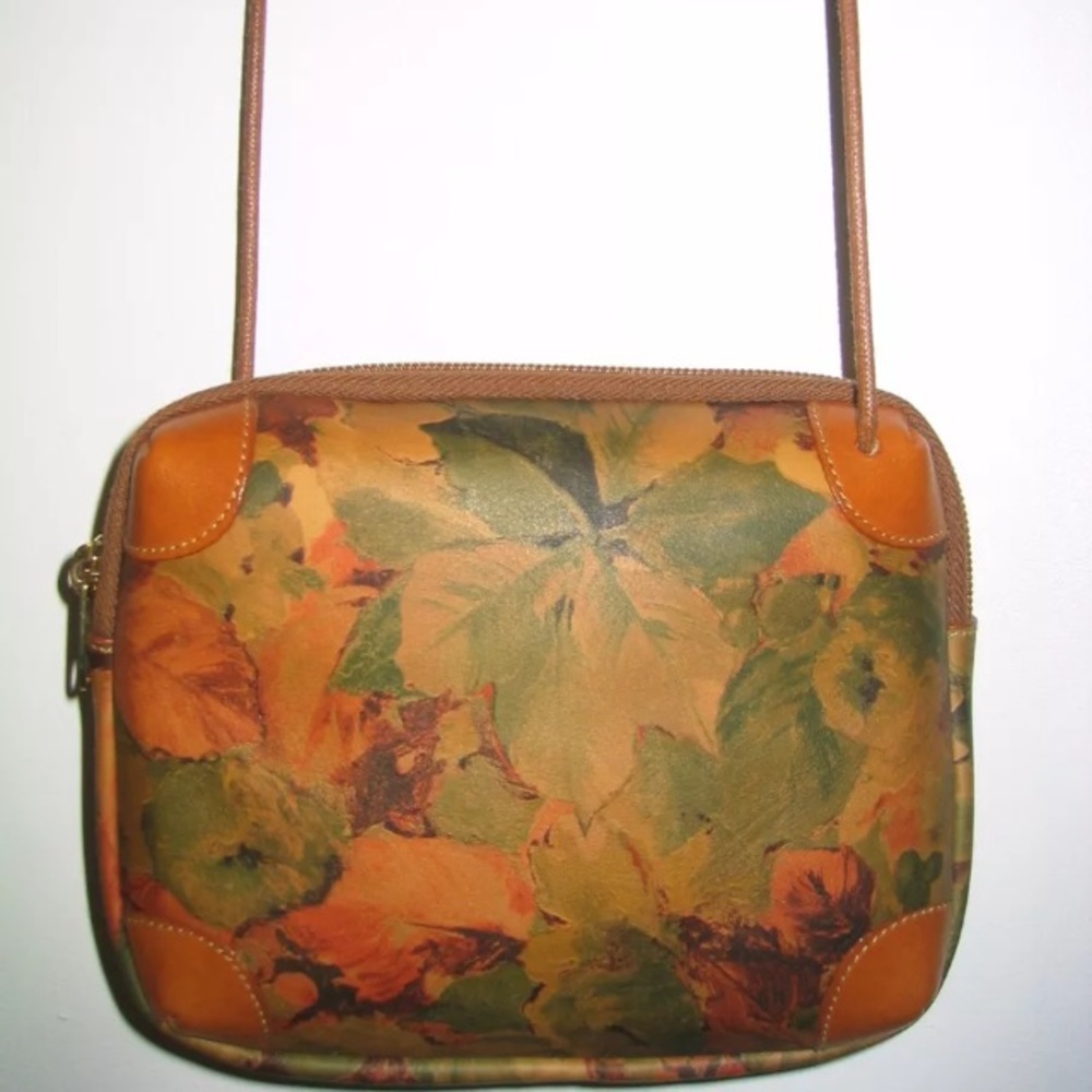 Nwot Furla Leaf Pattern Leather Purse - image 1